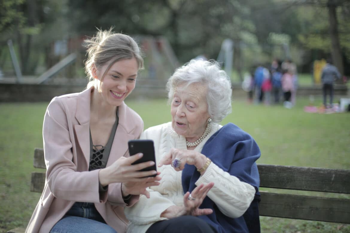 les seniors et les réseaux sociaux