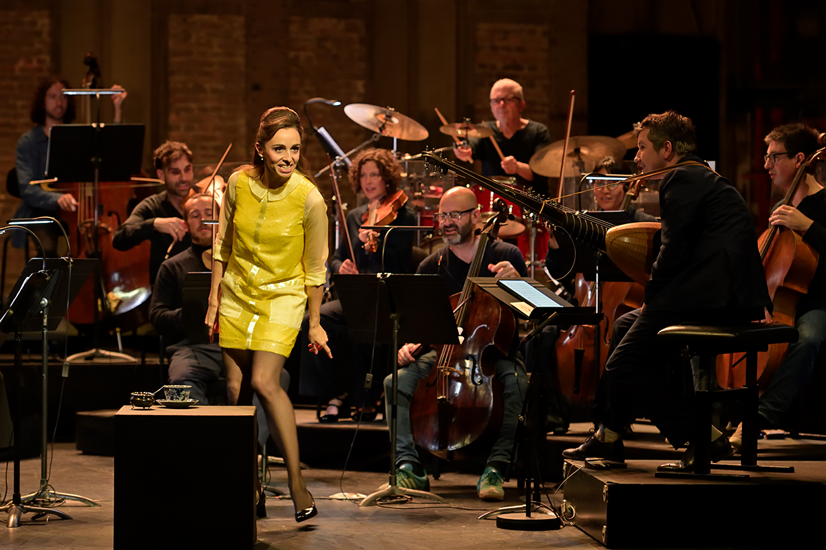 chasing Rainbows lea desandre